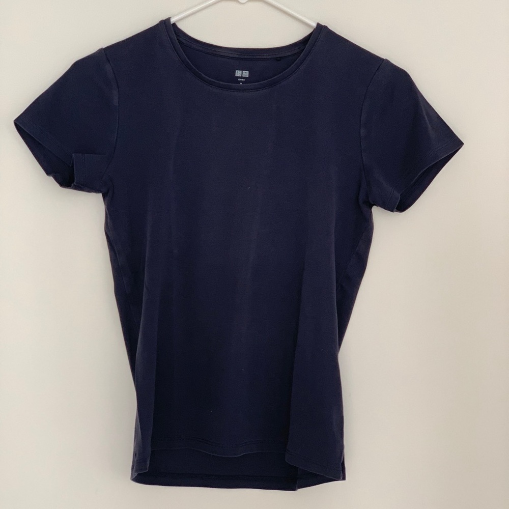 Uniqlo t-shirt
